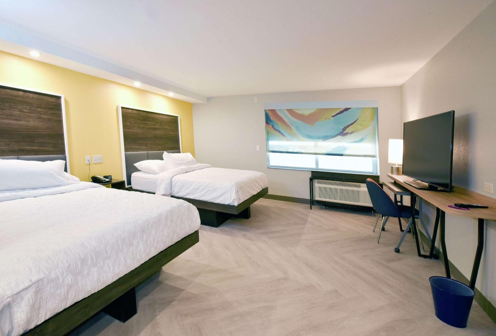 Tru By Hilton Lawrence Hotel Exterior photo
